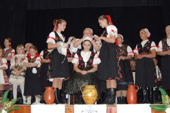 Ilustračný obrázok k článku Kultúrne leto v Topoľčiankach: Na čo všetko sa môžeme tešiť?