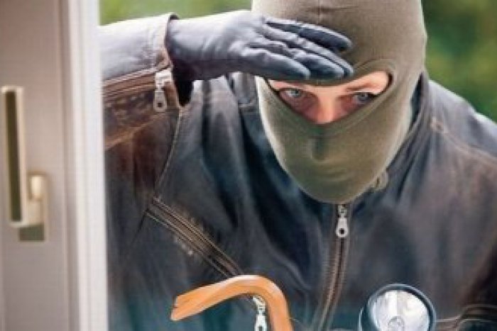 Ilustračný obrázok k článku Dve študentky (18) zažili ráno šok: Boli okradnuté počas spánku