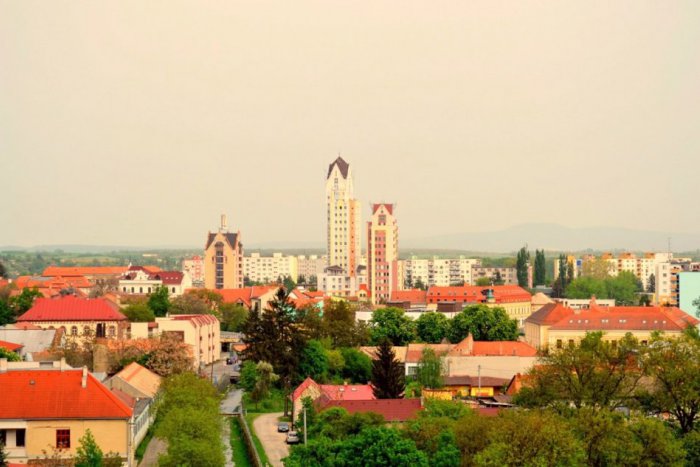 Ilustračný obrázok k článku Kultúrne leto v Lučenci: Poznačte si zaujímavé akcie, ktoré nechcete premeškať