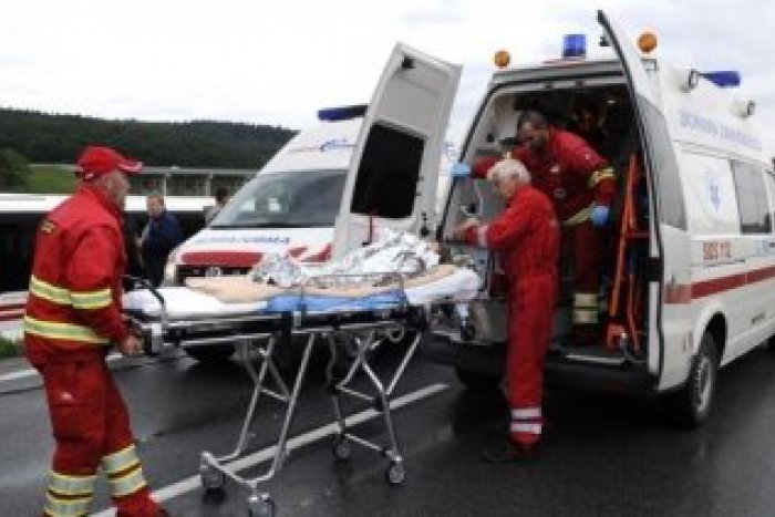 Ilustračný obrázok k článku Na letisku v Dobrej Nive blesk zasiahol mladú ženu (28)