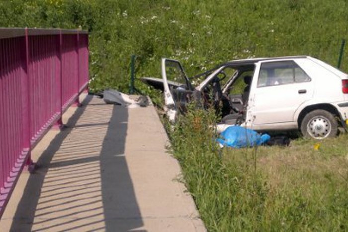 Ilustračný obrázok k článku Tragická nehoda za Popradom: Auto mimo diaľnice si všimol náhodný motorkár