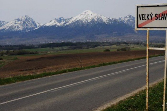 Ilustračný obrázok k článku Znalec z kauzy Veľký Slavkov čelí obžalobe