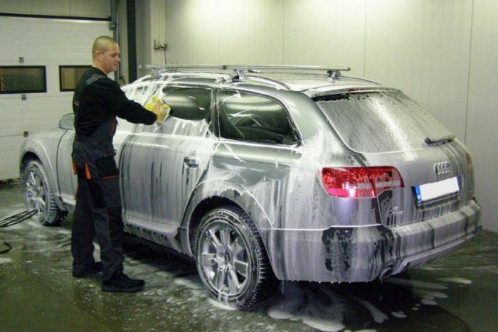 Ilustračný obrázok k článku Investor chce na Podbrezinách autoumyváreň: Postaviť musí aj nové parkovacie miesta