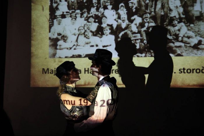 Ilustračný obrázok k článku Juniáles ako sa patrí: V Mikuláši ožili 30-te roky