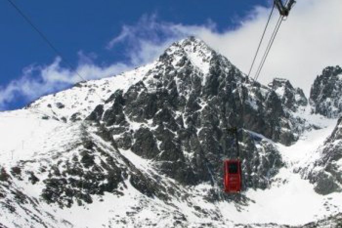 Ilustračný obrázok k článku Júlové počasie v Tatrách? Perinbaba vystrájala, napadal čerstvý sneh