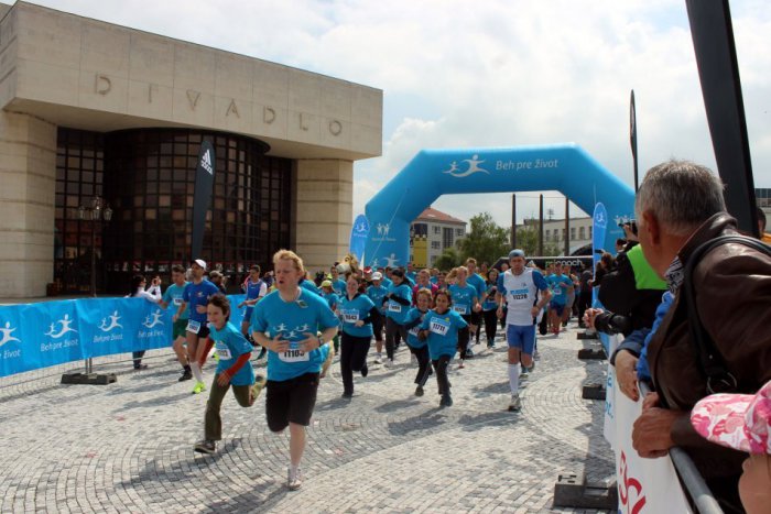 Ilustračný obrázok k článku Beh pre život v Nitre: Vyzbieralo sa 7 200 €, bežalo vyše 1 900 ľudí