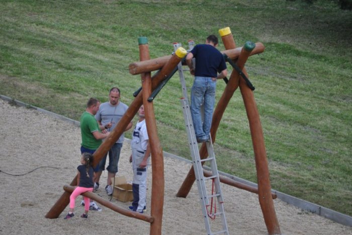 Ilustračný obrázok k článku Na detskom ihrisku na sídlisku Juh museli zakročiť rodičia