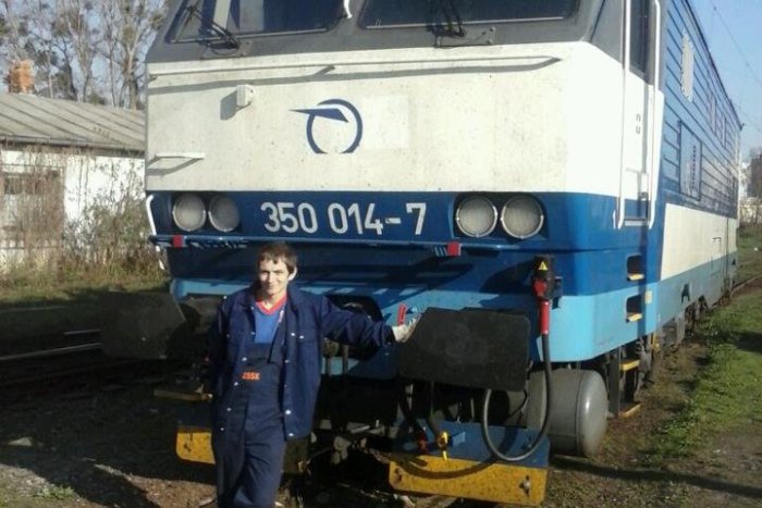 Ilustračný obrázok k článku Šťastný ako málokto: Plní si svoj sen stať sa rušňovodičom!