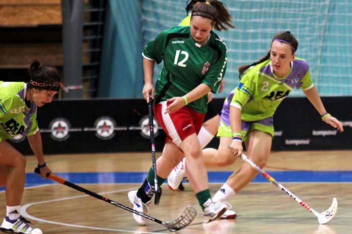 Ilustračný obrázok k článku Je dobojované: Florbalový Zobor CUP vyhrali nitrianske dievčatá, chlapi skončili tretí!