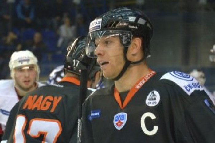 Ilustračný obrázok k článku Bartečko chce pomôcť Chomutovu do play off. Kondičku naberal v zápasníckej klietke