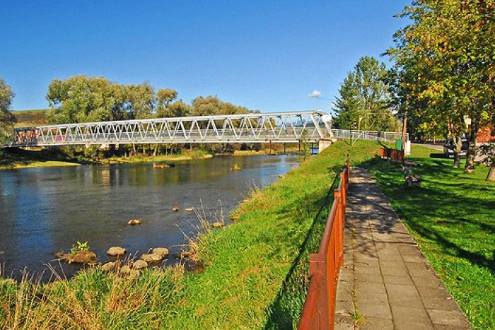 Ilustračný obrázok k článku Rybár (62) z Poľska pytlačil na Váhu, môže dostať až dva roky