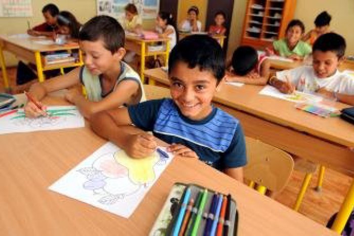 Ilustračný obrázok k článku Rómov každým rokom pribúda. V okrese Kežmarok pre nich postavia tri modulové školy