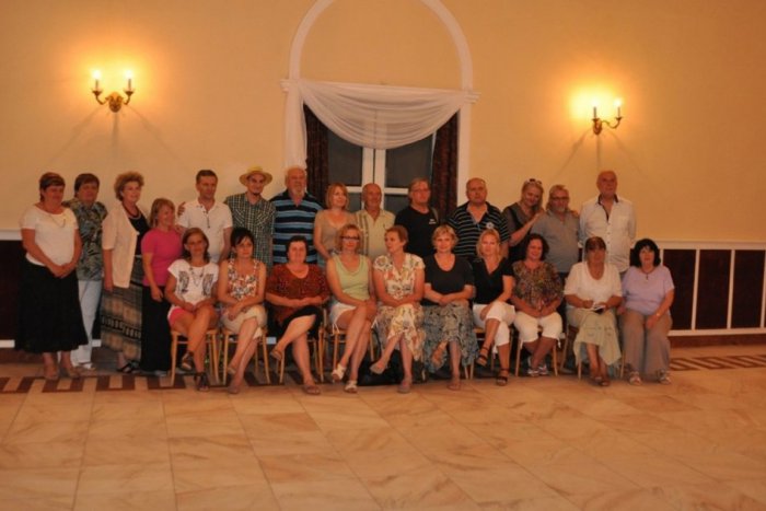 Ilustračný obrázok k článku Medzinárodný festival poézie Po stranách Moravy: Veľký potlesk pre Banskú Bystricu!