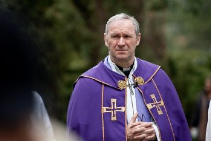 Ilustračný obrázok k článku Bezák dnes končí v Radvani: Do zahraničia neodchádza, nemá dekrét od pápeža