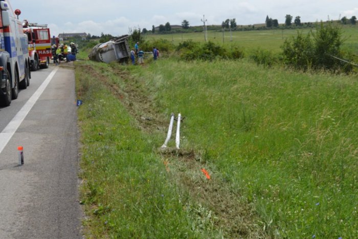 Ilustračný obrázok k článku VIDEO: Ukrajinec (58) na nákladiaku dostal šmyk, vyradil elektrinu vo viacerých obciach!