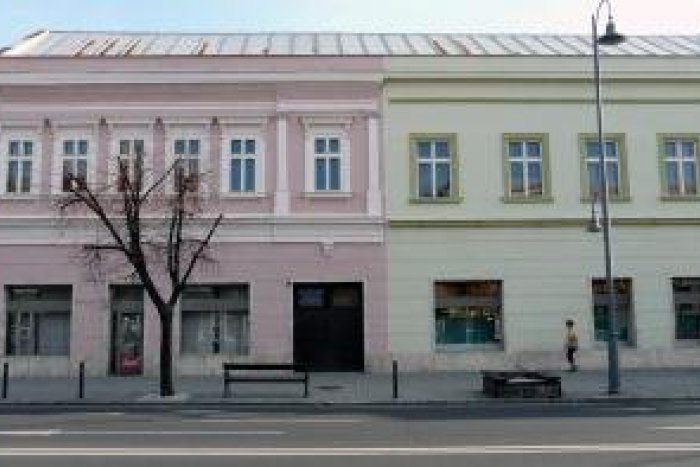 Ilustračný obrázok k článku Predaj Oravy odklepnutý: V pamiatkovo chránenej budove bude čínsky obchod!