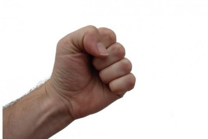 Ilustračný obrázok k článku Lúpežný prepad chodca: Muži od neho pýtali 2 € na cestu, potom to prišlo!