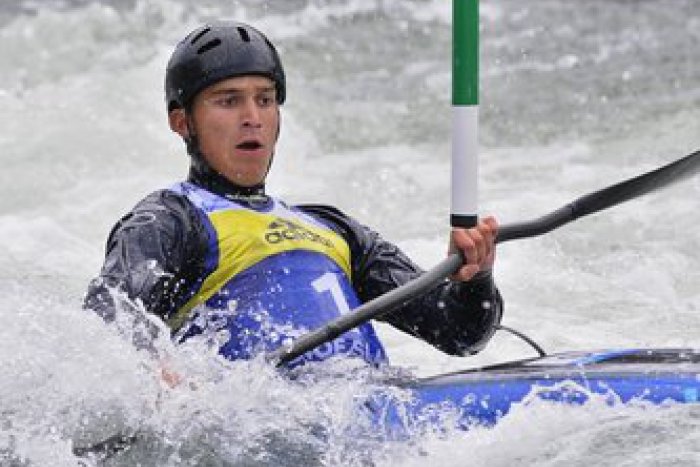 Ilustračný obrázok k článku Kajakár Jakub Grigar: Unavený, ale so zlatom na krku!