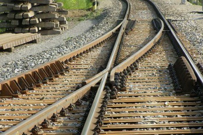 Ilustračný obrázok k článku Pre jeho opravu odklonia i potok: Železnice začali s veľkou rekonštrukciou mosta