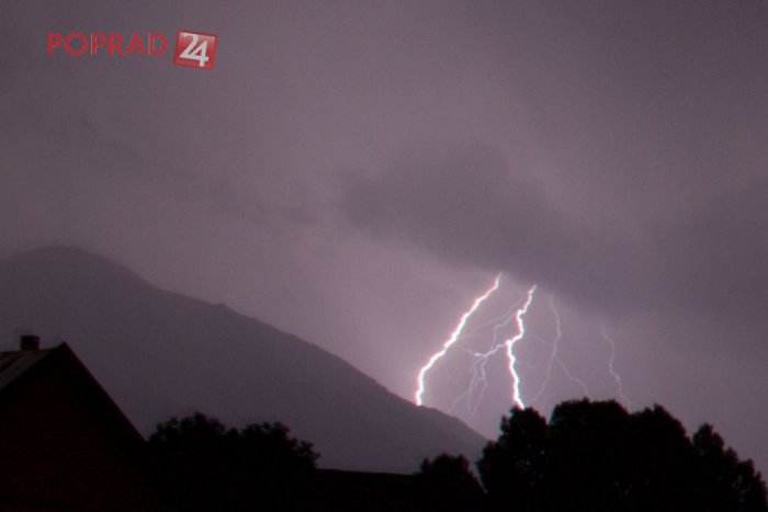 Ilustračný obrázok k článku Meteorológovia varujú: Náš okres môžu opäť zasiahnuť búrky