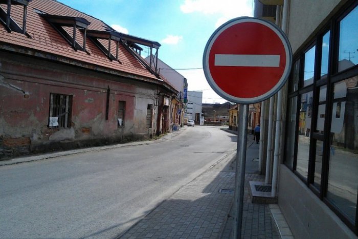 Ilustračný obrázok k článku Vodiči dávajte pozor: Zmena dopravného značenia