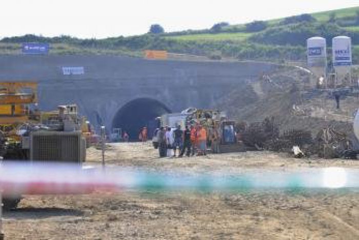 Ilustračný obrázok k článku Závery vyšetrovania výbuchu v tuneli Šibenik. Polícia: Predpisy porušil strelmajster (†39) aj zamestnávateľ!