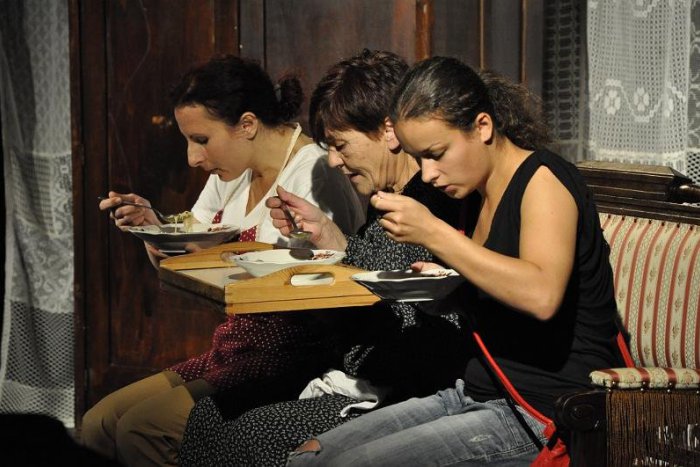 Ilustračný obrázok k článku Príležitosť postaviť sa na dosky, ktoré znamenajú svet: Breznianski divadelníci robia nábor nových členov