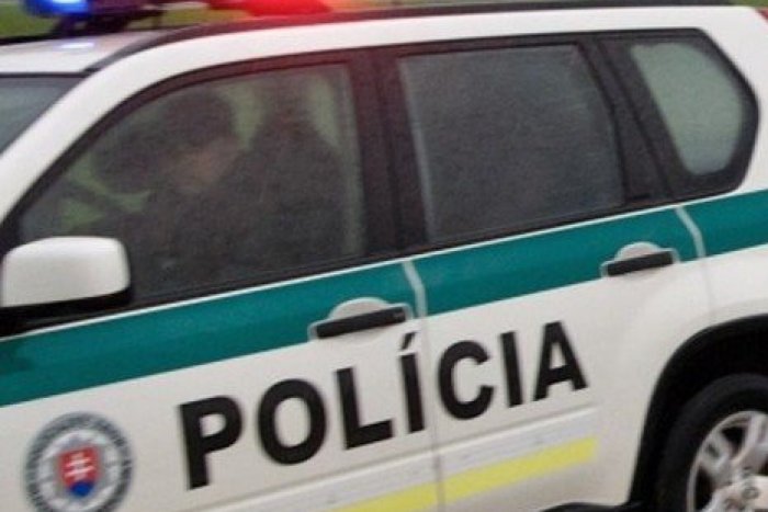 Ilustračný obrázok k článku V Žiline vystrájal muž s pištoľou: Dráma v reštaurácii, taxíku aj v herni!