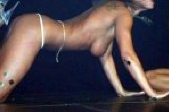 Ilustračný obrázok k článku Denník letušky: Drsná sex šou na vlastné oči... Len pre silné žalúdky!