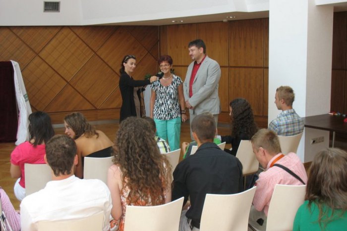 Ilustračný obrázok k článku Postihnuté deti navštívili radnicu: Primátor ocenil obetavosť ich opatrovateľov