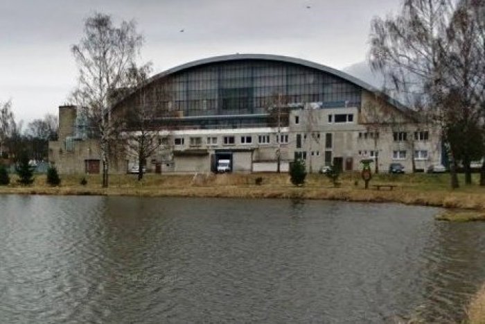 Ilustračný obrázok k článku Popradský zimný štadión slúži už 40 rokov. Patrí medzi najmodernejšie na Slovensku