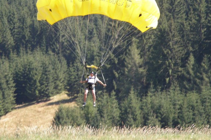 Ilustračný obrázok k článku V Smoleniciach bude oslava: Patent Baničovho vynálezu padáka má už sto rokov