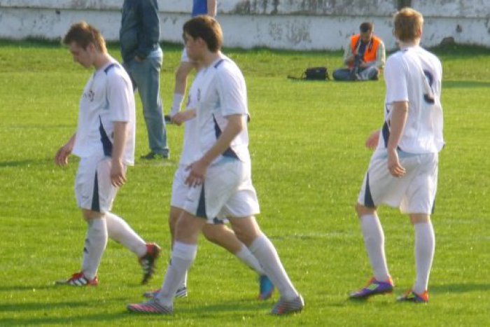 Ilustračný obrázok k článku FUTBAL: Humenčania nestačili na domácu Kremničku, prehrali rozdielom triedy