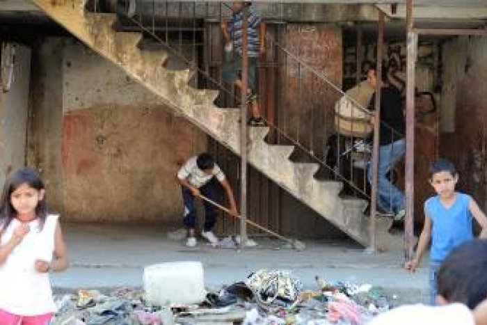 Ilustračný obrázok k článku Kritika za múr na Luníku... Mesto: Akúkoľvek segregáciu odmietame!