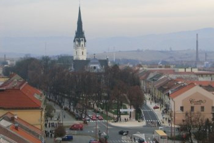 Ilustračný obrázok k článku Začína ďalšia etapa rekonštrukcie námestia: Primátor navrhne bezplatné parkovanie v centre!