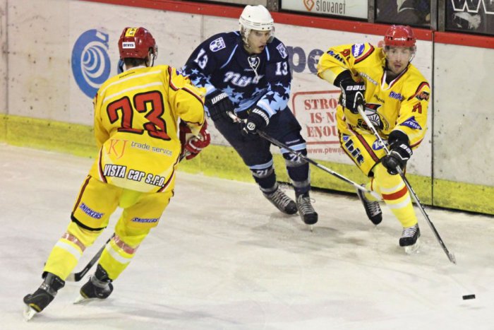 Ilustračný obrázok k článku Hokejisti doplatili na premrhané šance: Doma podľahli Senici