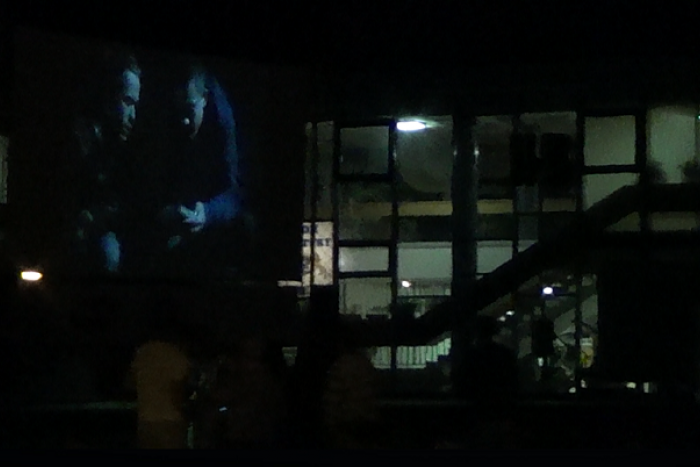 Ilustračný obrázok k článku VIDEO: Pohodička Humenčanov pri filme pod holým nebom. Pokračovanie aj dnes!