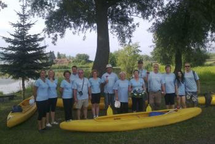 Ilustračný obrázok k článku Na stav v školstve upozornili pohrebom! Predniesli aj smútočné prejavy