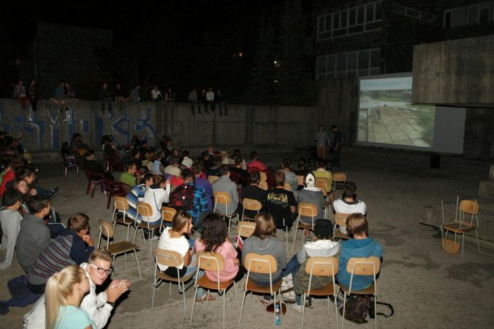 Ilustračný obrázok k článku Skvelá informácia pre milovníkov filmu pod Urpínom: Kino v bazéne pokračuje!