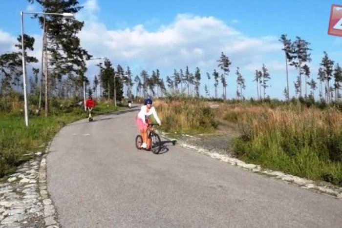 Ilustračný obrázok k článku Nezvládol jazdu na kolobežke. Českého turistu odviezla popradská záchranka