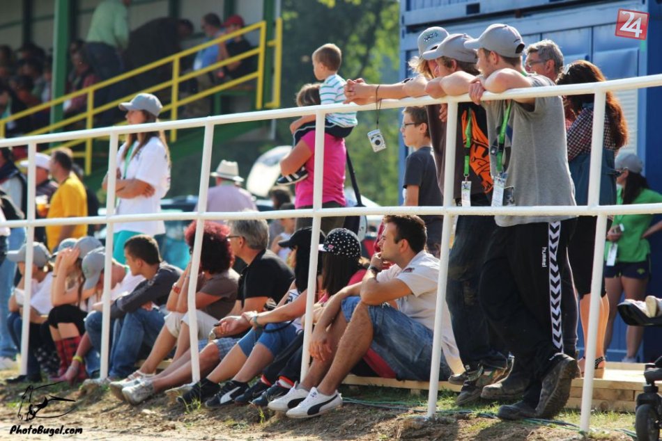 Ilustračný obrázok k článku V Žiari vyrastie tribúna pre 700 ľudí: Cyklistické preteky si z nej vychutnáme aj zadarmo