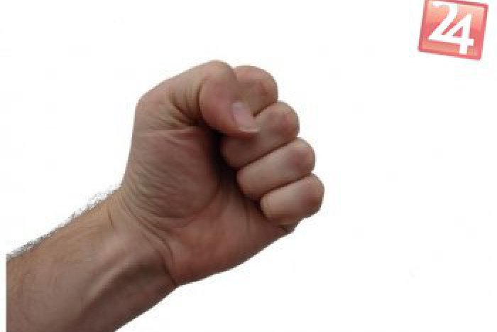 Ilustračný obrázok k článku Besnenie pred zápasom hádzanej: V Prešove sa pobili fanúšikovské tábory!