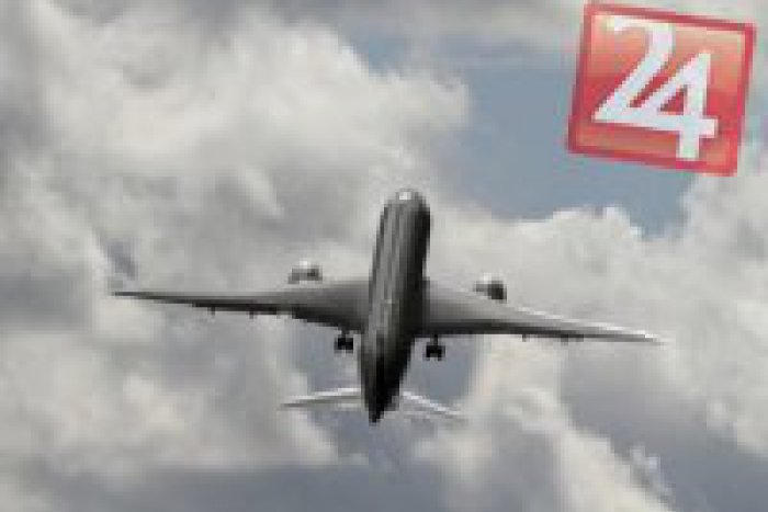 Ilustračný obrázok k článku Denník letušky: Drsné chvíle v cudzine... Keď letuška preplače polovicu letu!