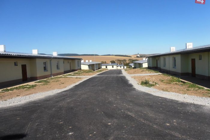 Ilustračný obrázok k článku Veľké sťahovanie za asistencie polície: Osadníci z Letanoviec idú do nového!