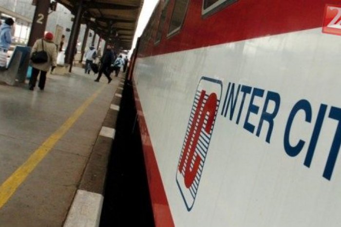 Ilustračný obrázok k článku Aké jednoduché: IC vlaky stoja od nedele aj v Ružomberku, máme veľa cestujúcich