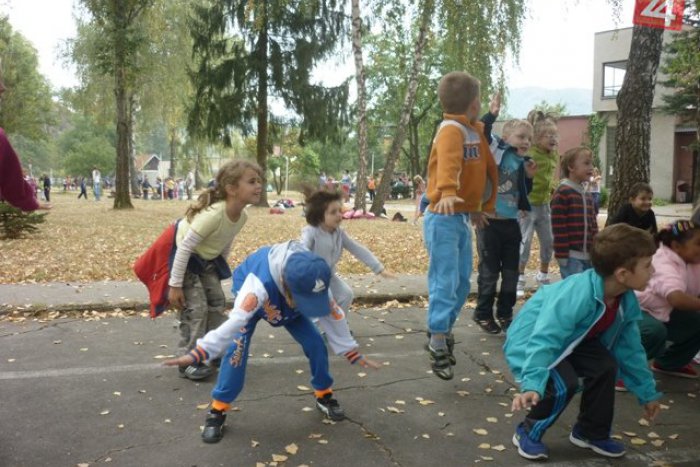 Ilustračný obrázok k článku Škola hrou: Školáci trénovali, ako zvládať nebezpečné situácie