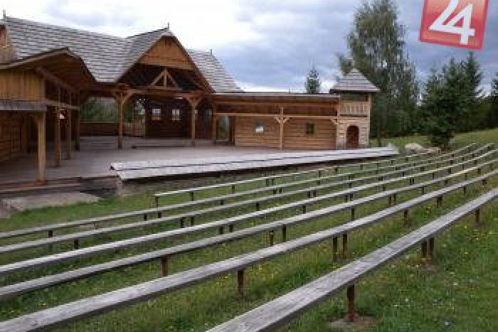 Ilustračný obrázok k článku Tradície, piesne aj jedlá svojich predkov sa v Heľpe snažia uchovať