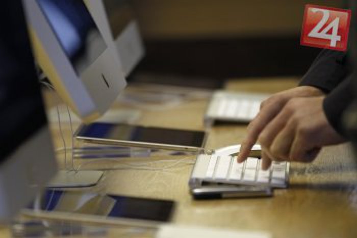 Ilustračný obrázok k článku Takmer 1500 škôl bude žiakov testovať elektronicky: Koniec dlhému ručnému opravovaniu