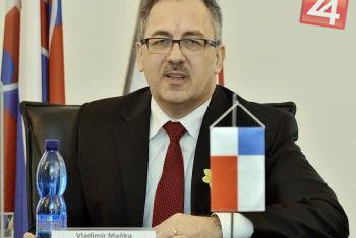 Ilustračný obrázok k článku Už to iskrí, bude súboj: Maňka vyzval Kaníka na duel, ten výzvu prijal!