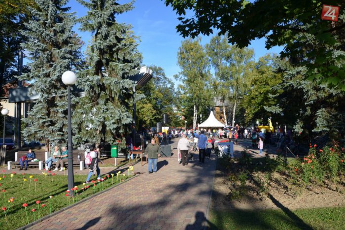 Ilustračný obrázok k článku Víkendovému programu dominuje Ružový festival